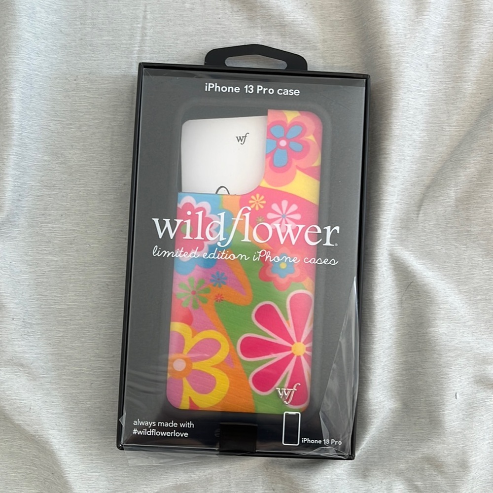 wildflower groovy flowers iphone 13 pro case unused